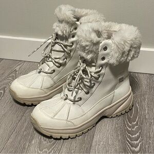 UGG Yose Fluff Winter Snow Boots White Waterproof Faux Fur Women’s Size 7